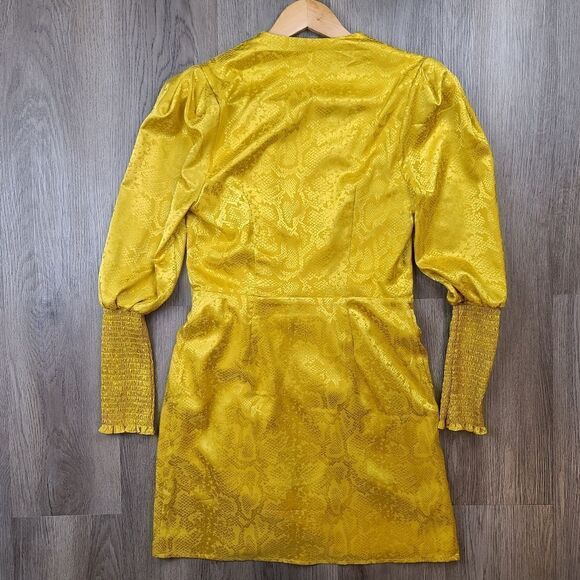 Wayf Long Sleeve Mini Wrap Dress size S - Picture 8 of 9